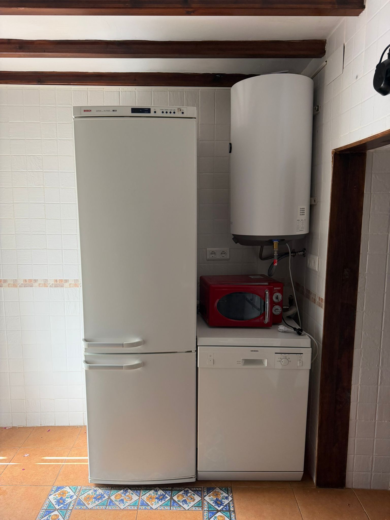Zona auxiliar de cocina de la casa rural
