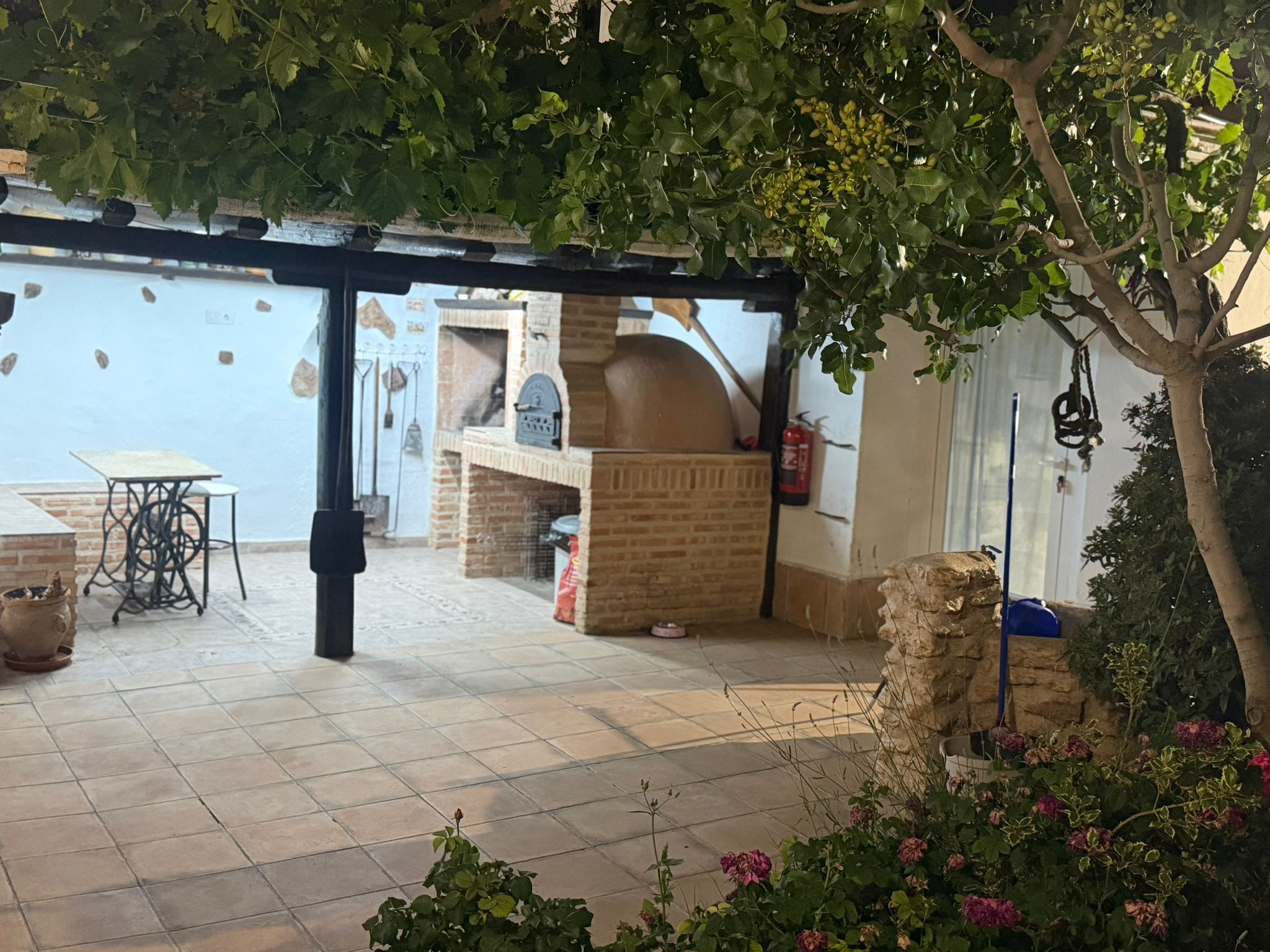 Patio de estilo manchego en Casa Eufemia